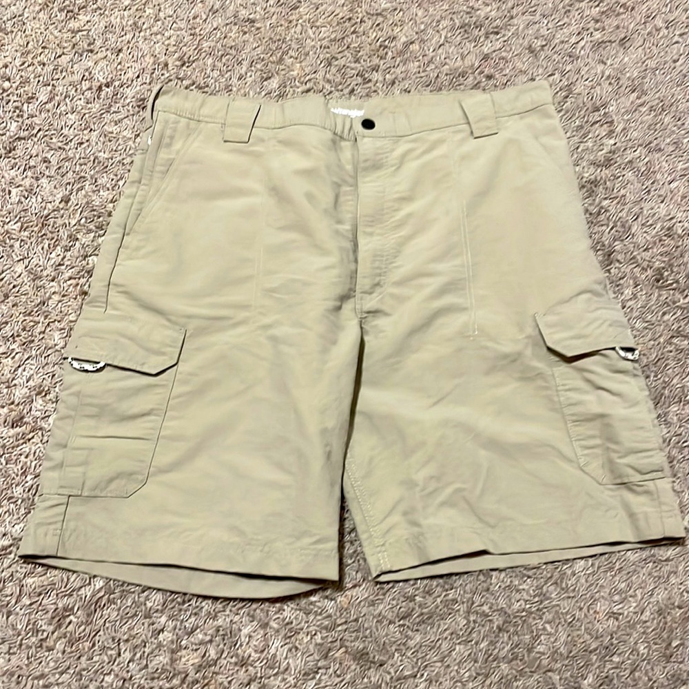 🩳 NWOT- Wrangler Cargo Shorts